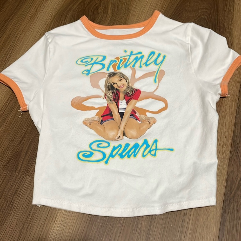 Women’s/Juniors Britney Spears crop top adult small
